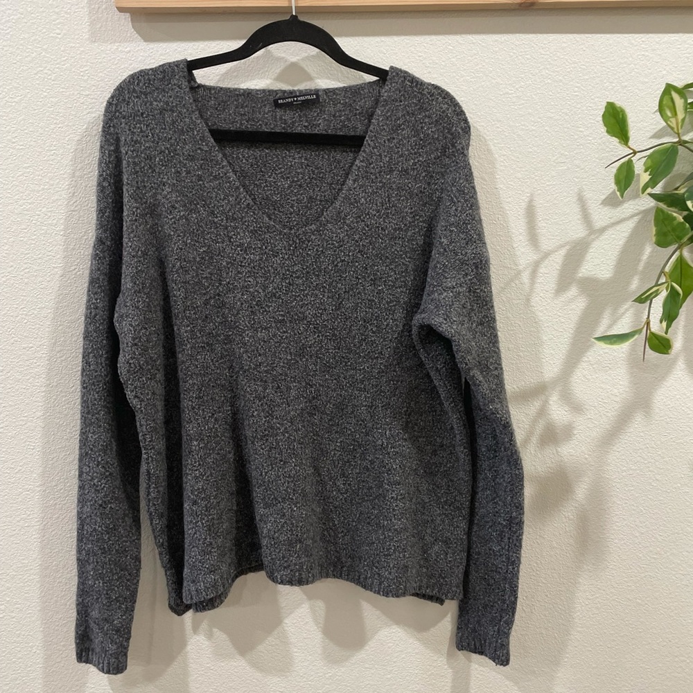 Brandy Melville gray knit sweater OS
